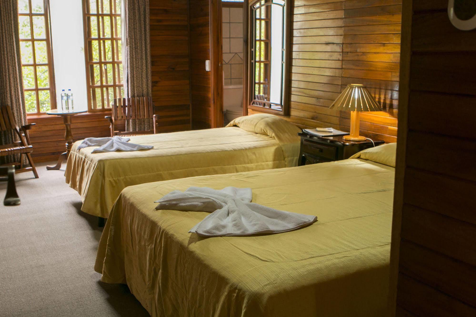 Santa Elena Lodge Cuajiniquil Buitenkant foto